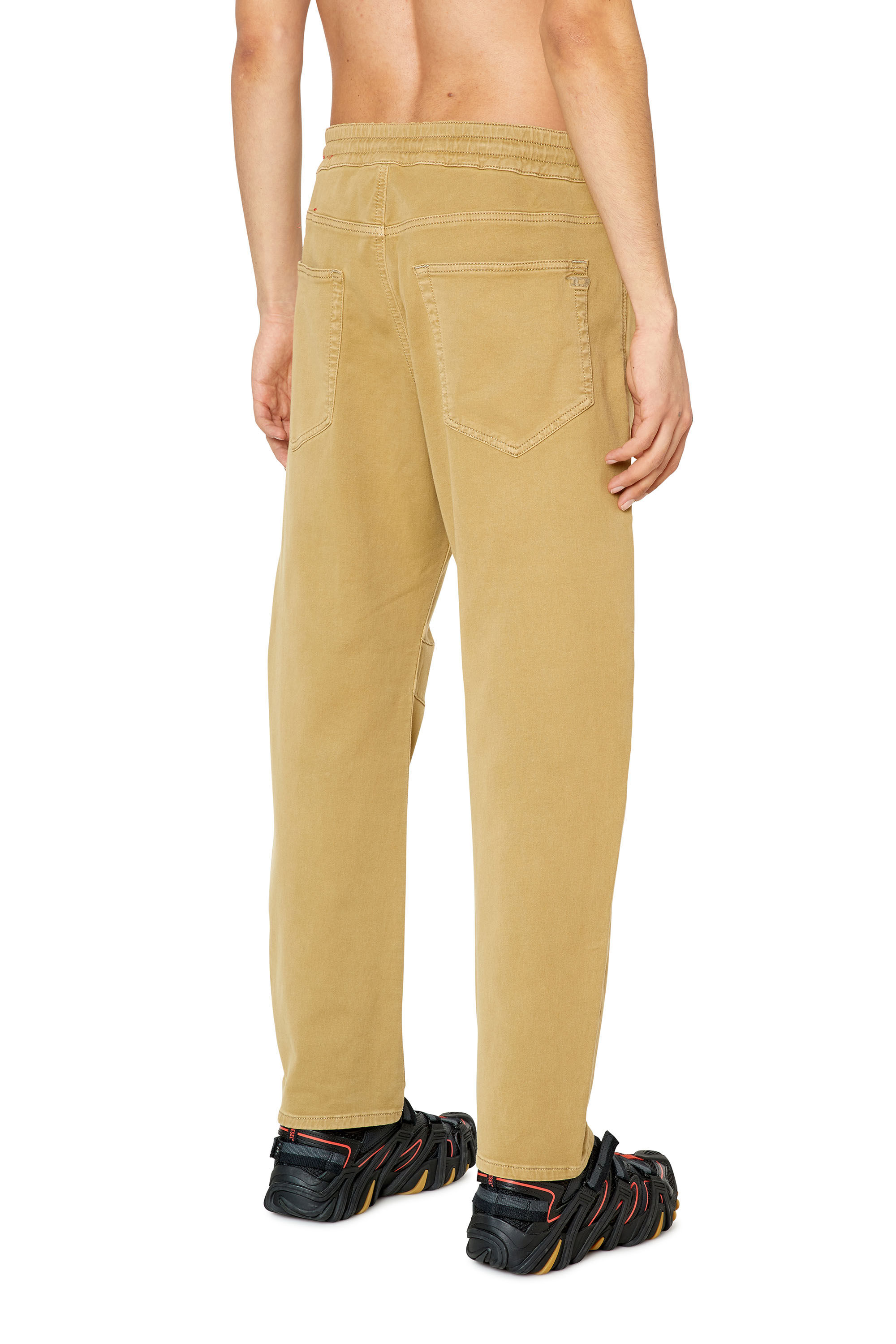 Diesel - D-Amage JoggJeans® 068DY Tapered, Light Brown - Image 4