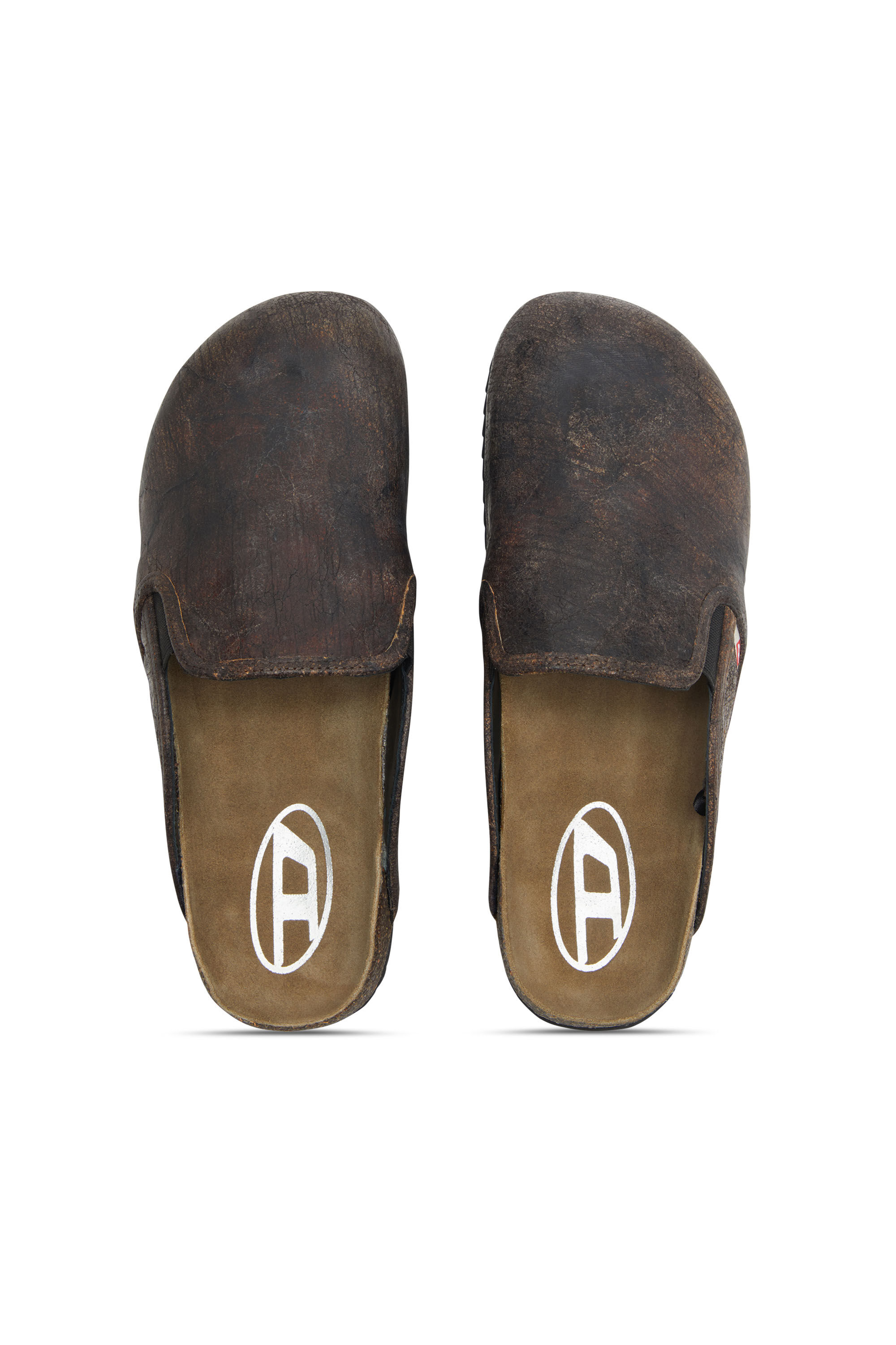 Diesel - D-WOODSTOCK SLIP-ON, Man's D-Woodstock-Clogs in crackle-effect suede in Brown - 4