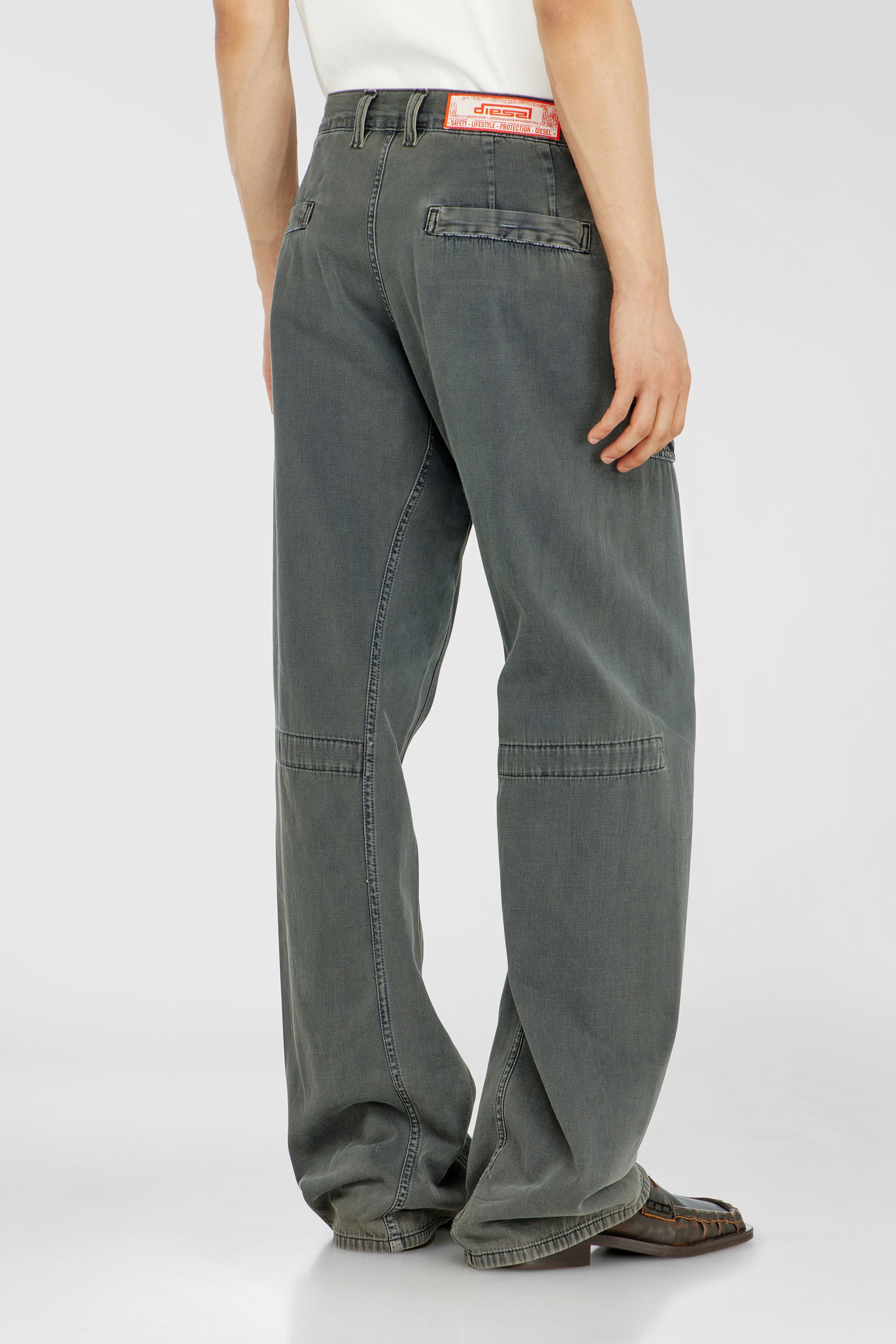 Diesel - Man's Relaxed Jeans D-Zeta 068WR, Grey - 5