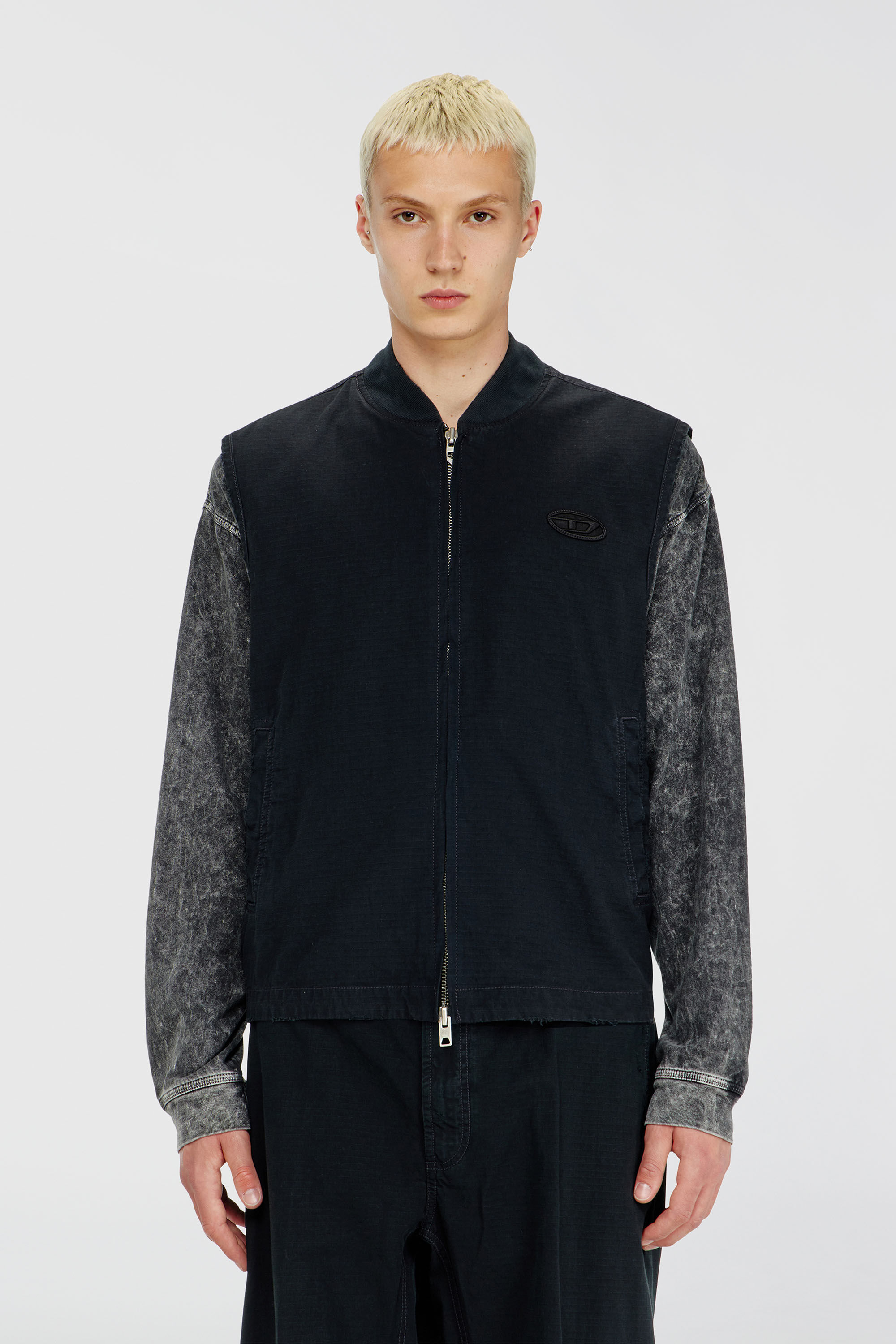 Diesel - J-TYPE-CO-SL, Man's Cotton ripstop vest with Oval D patch in Black - 3