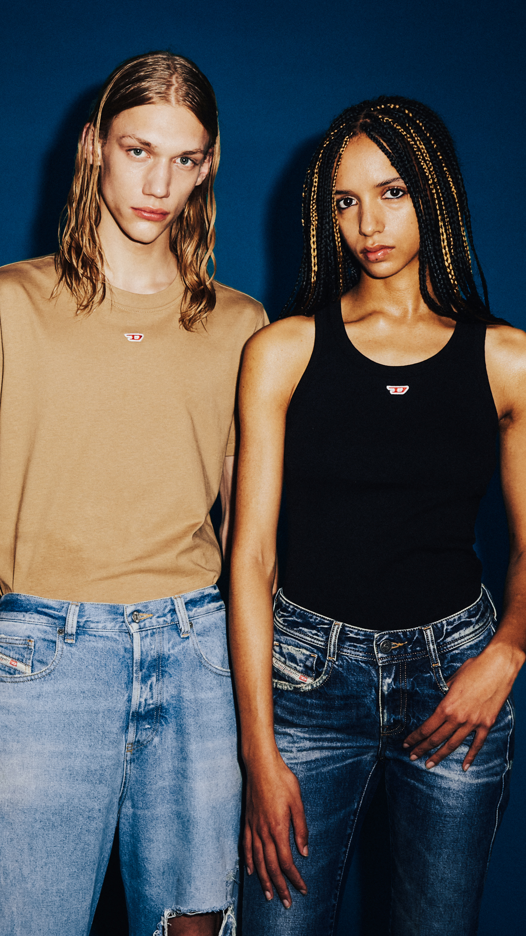 Tank top with embroidered D patch