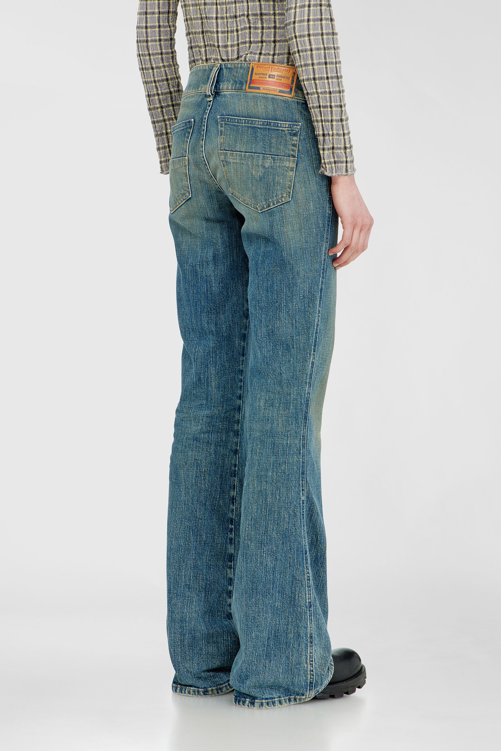 Diesel - Woman's Bootcut Jeans D-Hush 007EJ, Medium blue - 5