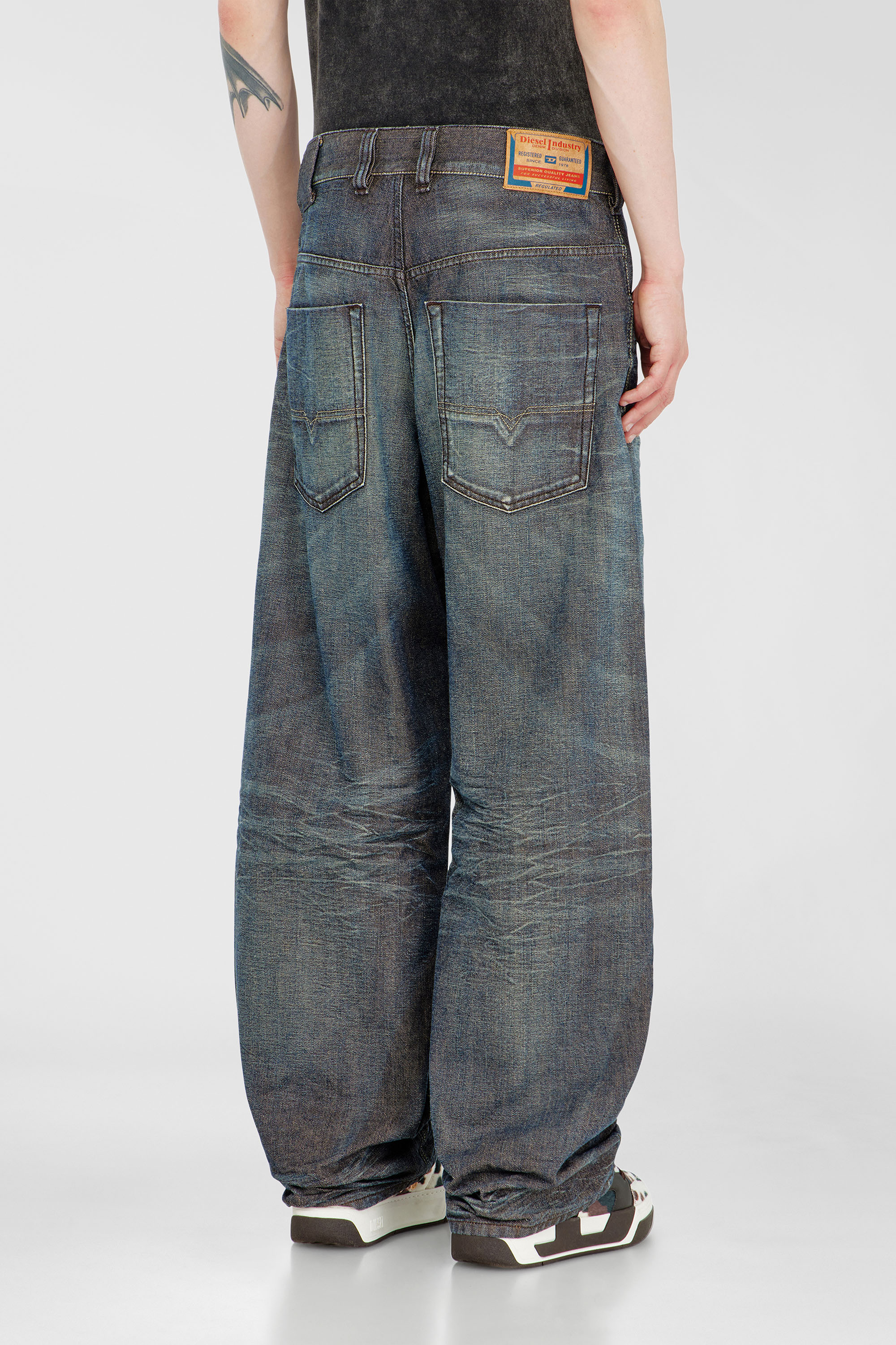 Diesel - Unisex's Relaxed Jeans 1997 D-Enim-M 007EM, Dark Blue - 5