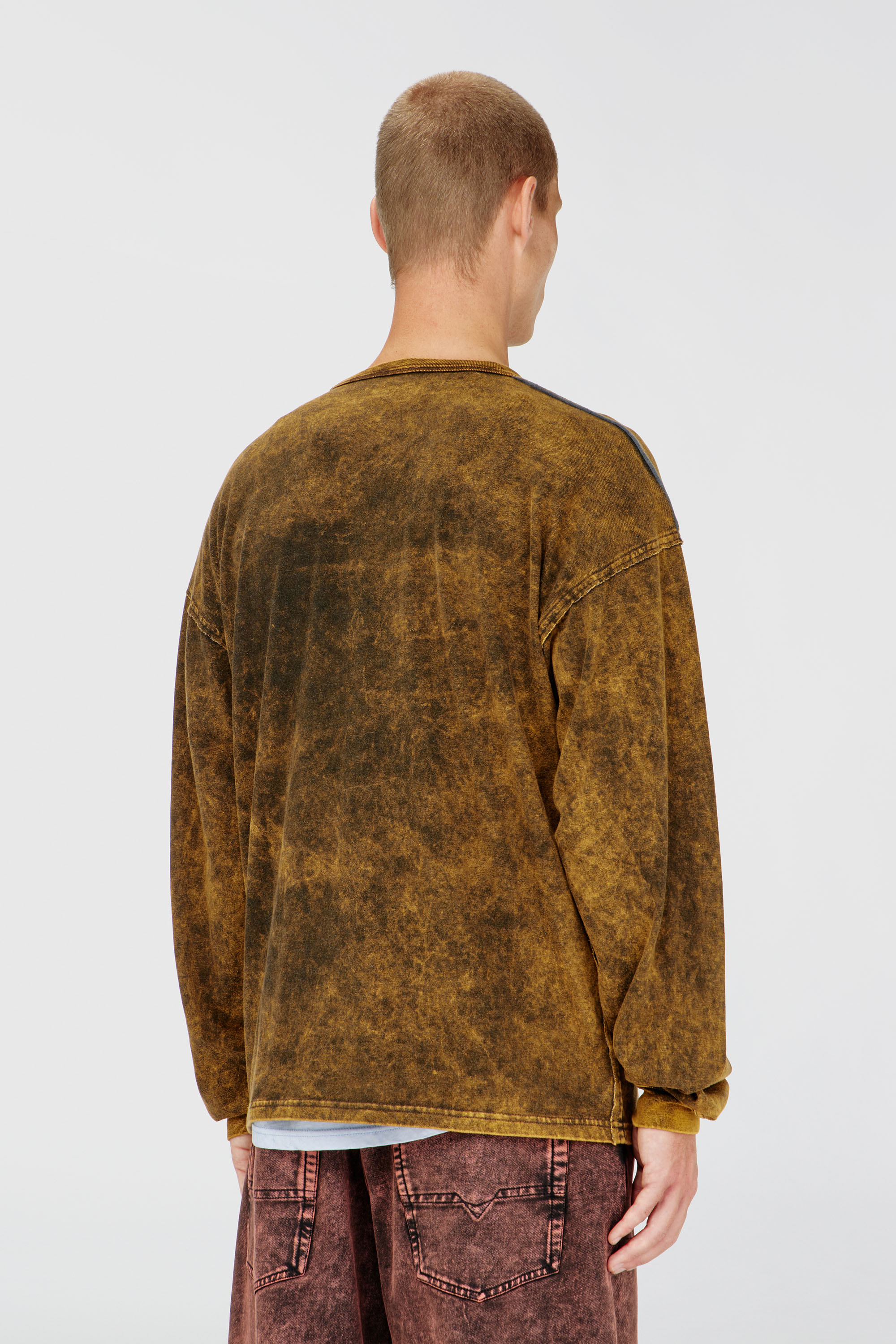 Diesel - T-BOXT-LS-RAW, Man's Acid-wash long-sleeve T-shirt with frayed details in Brown - 4
