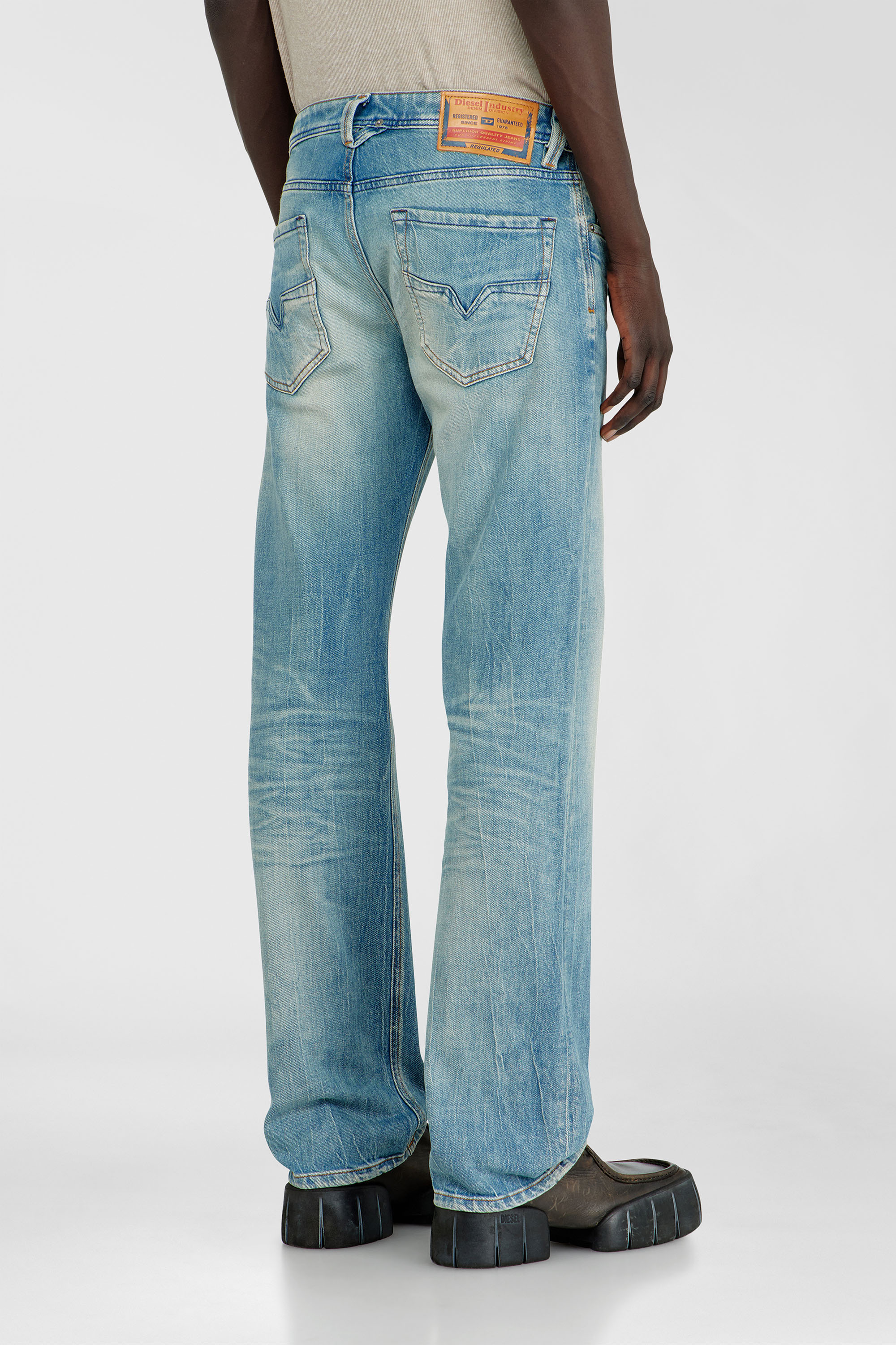 Diesel - Man's Regular Jeans 1985 Larkee 09P33, Light Blue - 5