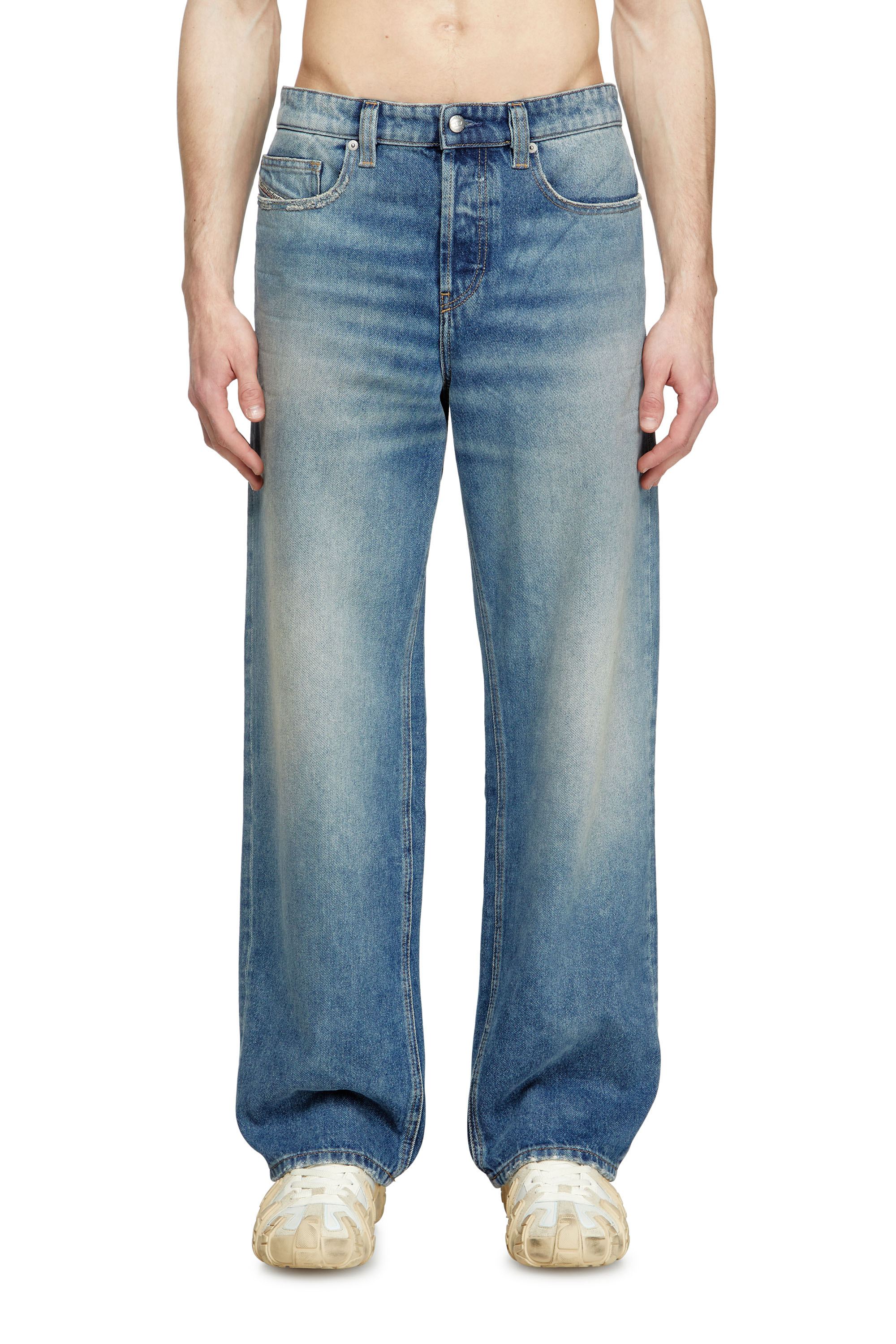 Diesel - Man's Relaxed Jeans 2001 D-Macro 0DBEB, Medium blue - 1