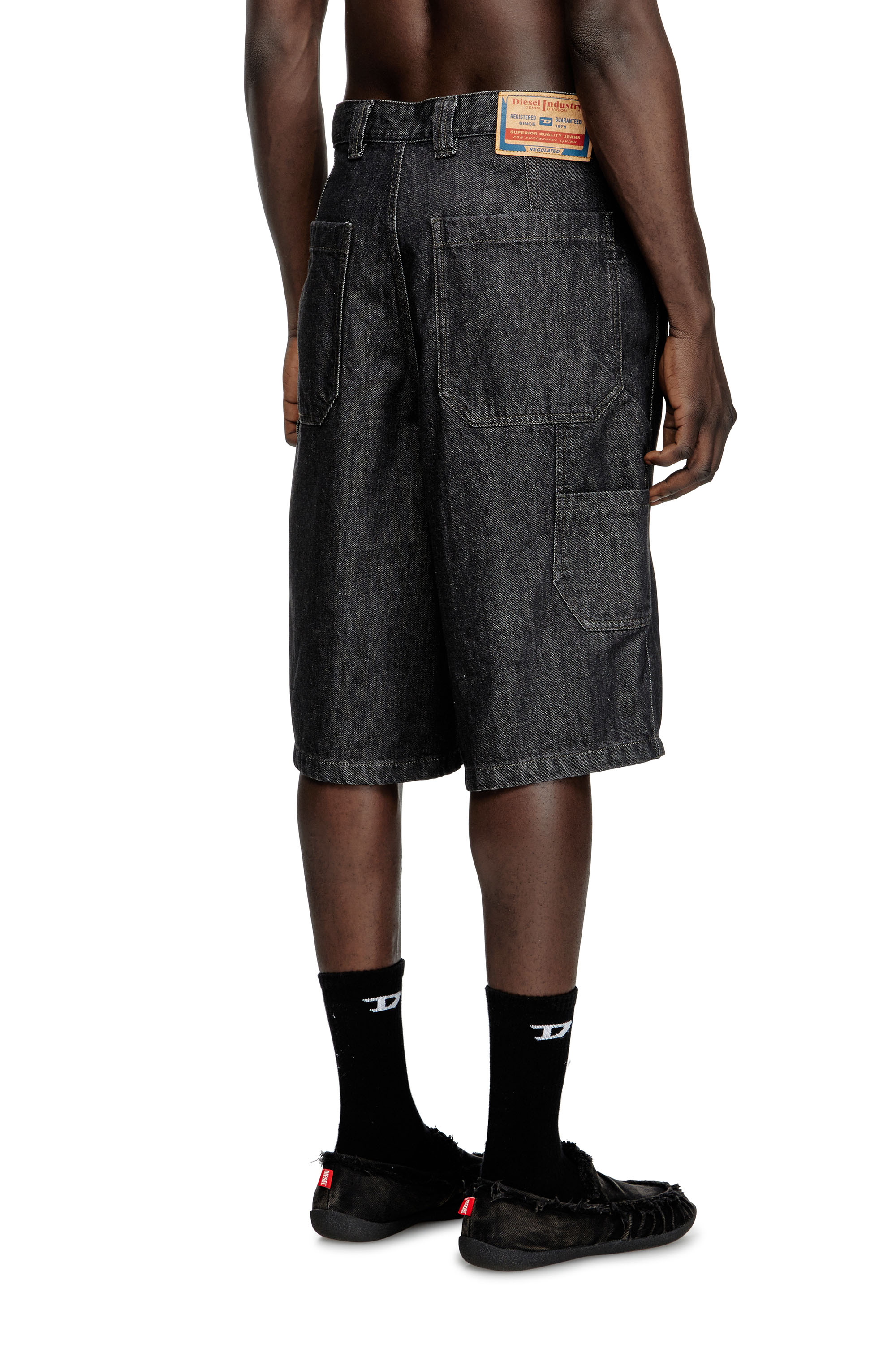 Diesel - D-LIVERY-W-SHORT, Man's Shorts in rinse-wash denim in Black/Dark grey - 3