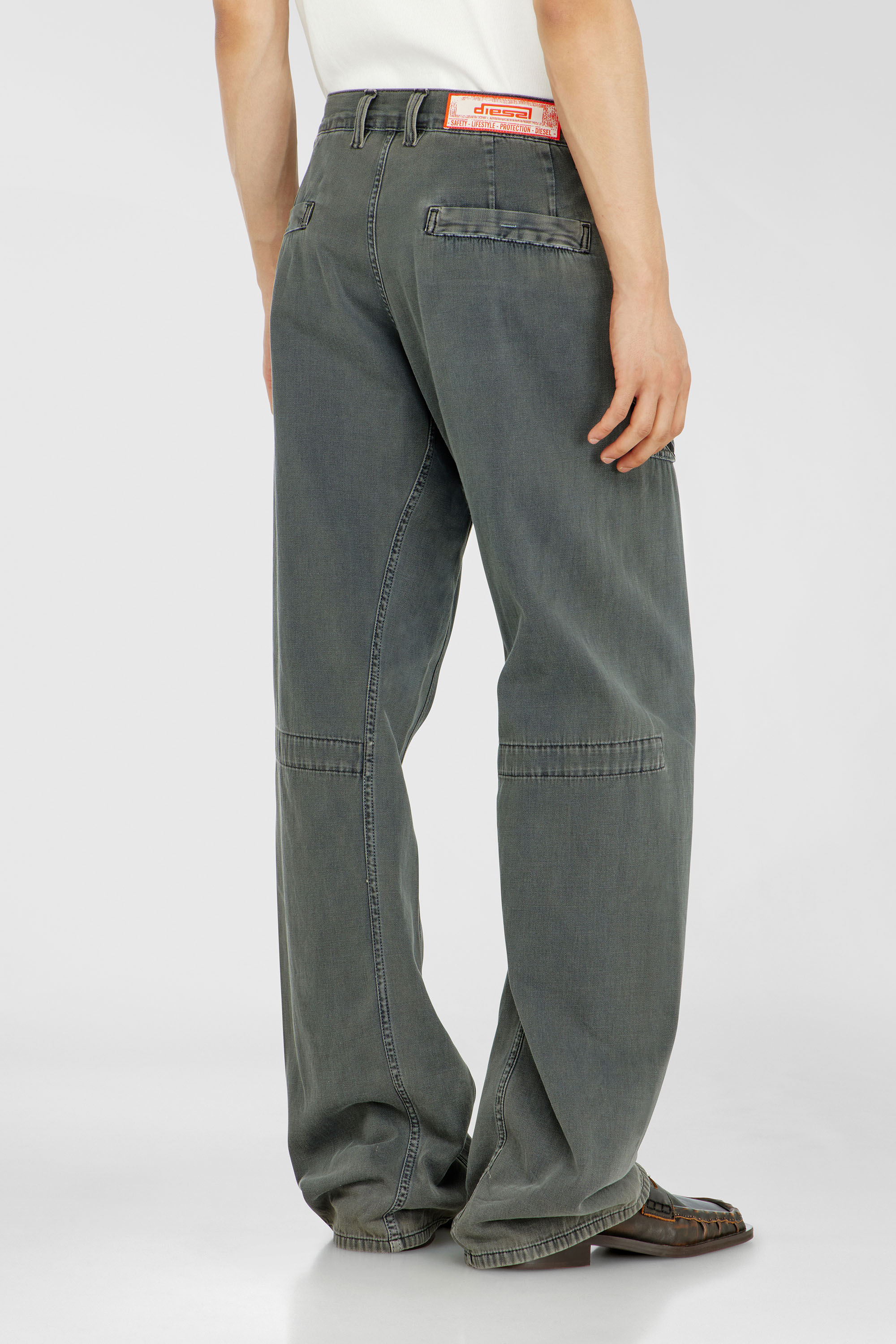 Diesel - Man's Relaxed Jeans D-Zeta 068WR, Grey - 5