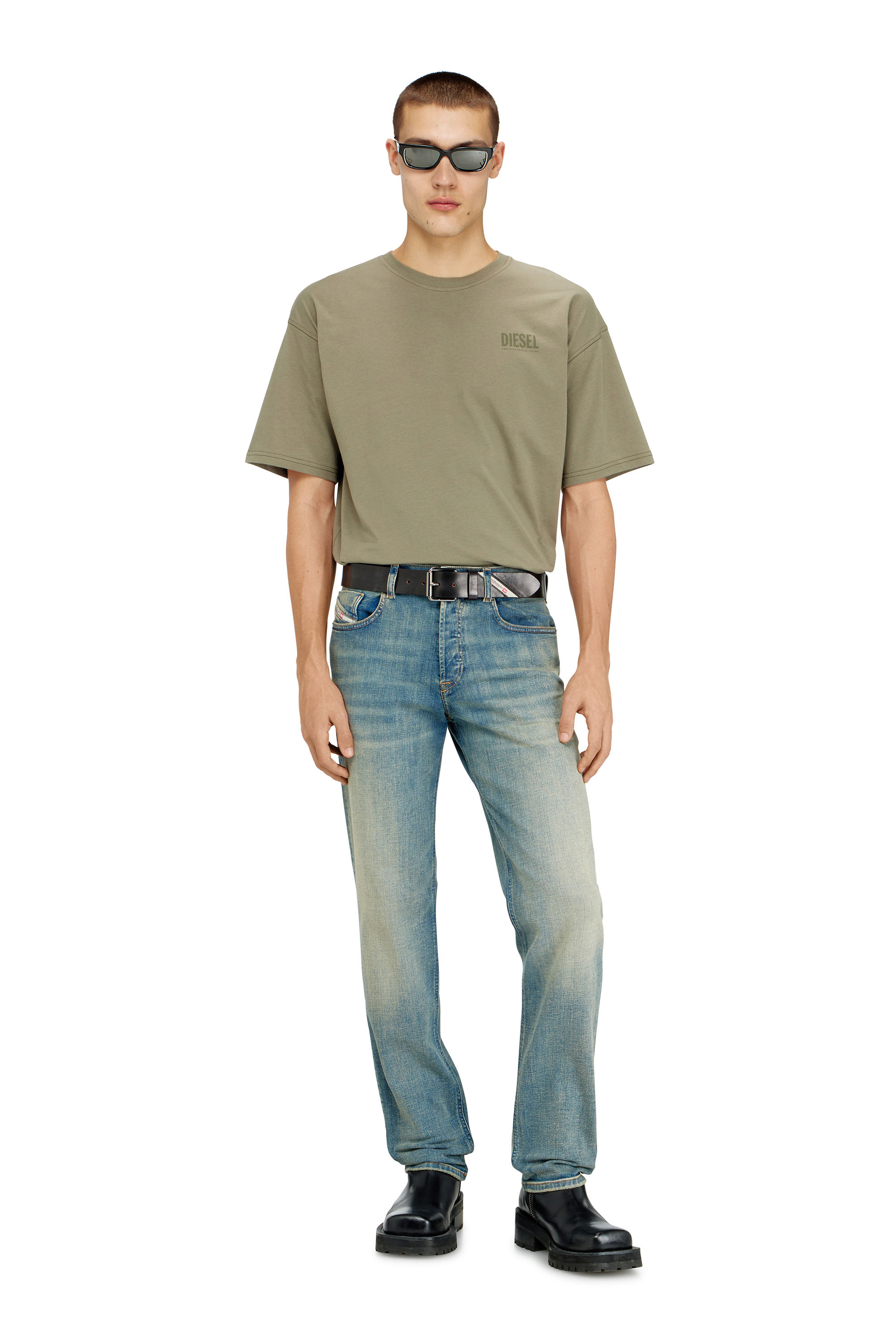 Diesel - Man's Regular Jeans 2023 D-Finitive 09N32, Medium blue - 2