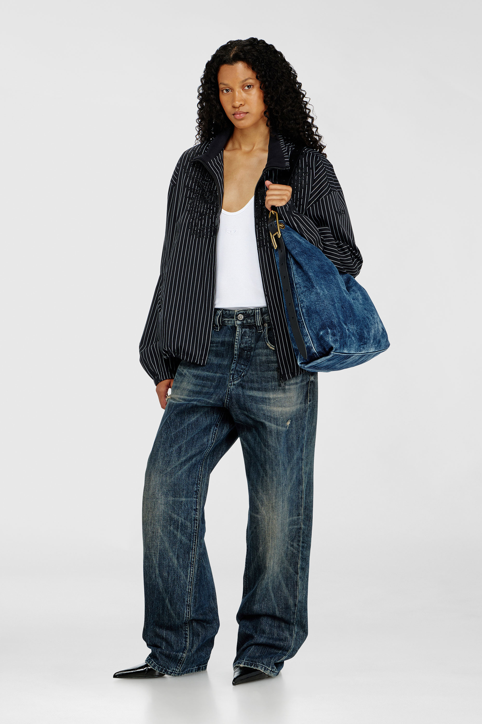 Diesel - D-LINE HOBO L, Woman's D-Line-Denim hobo bag in Medium blue - 3